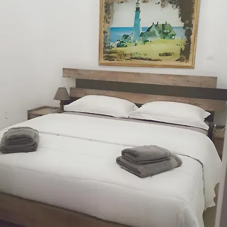 La Maisonette, Center Apartment *
